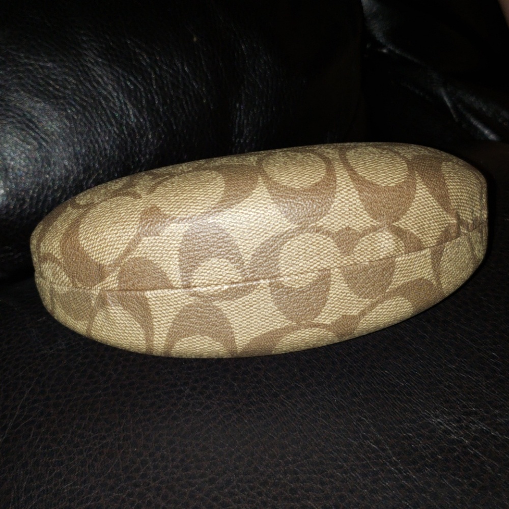 Authentic Coach Case - Picture 5 of 5